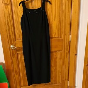 Elegant Black Sleeveless Dress